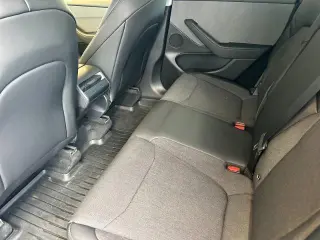 Tesla Modelo Y 2026 Long Range 4p Crossover