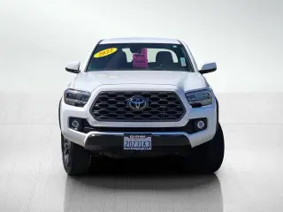 Toyota Tacoma 2022 4x2 TRD Todo Terreno 4p Doble Cabina 5.0 ft CB