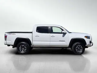 Toyota Tacoma 2022 4x2 TRD Todo Terreno 4p Doble Cabina 5.0 ft CB