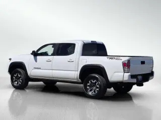Toyota Tacoma 2022 4x2 TRD Todo Terreno 4p Doble Cabina 5.0 ft CB