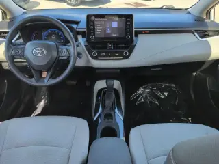Toyota Corolla Hibrid 2020 LE Sedan 4p