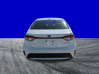 Toyota Corolla Hibrid 2020 LE Sedan 4p