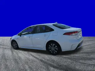 Toyota Corolla Hibrid 2020 LE Sedan 4p