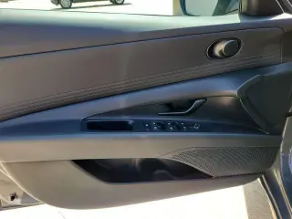 Hyundai ELANTRA 2025 SEL Sport 4dr Sedán