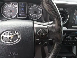 Toyota Tacoma 2016 4x4 TRD Sport 4p Puerta Doble Cabina Doble 5.0 ft SB 6A
