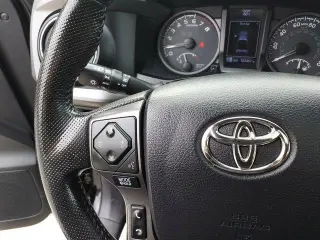 Toyota Tacoma 2016 4x4 TRD Sport 4p Puerta Doble Cabina Doble 5.0 ft SB 6A