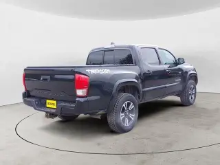 Toyota Tacoma 2016 4x4 TRD Sport 4p Puerta Doble Cabina Doble 5.0 ft SB 6A