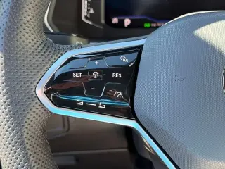 Volkswagen Tiguan 2024 tracción en las cuatro ruedas SEL R-Line 4Motion 4p SUV