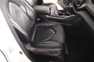 Toyota Highlander Hybrid 2023 Platinum 4dr SUV