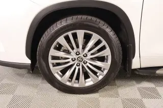 Toyota Highlander Hybrid 2023 Platinum 4dr SUV