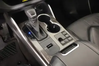 Toyota Highlander Hybrid 2023 Platinum 4dr SUV