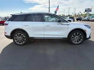 Lincoln Corsair 2024 AWD Premiere 4dr SUV