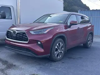 Toyota Highlander 2022 AWD XLE 4dr SUV