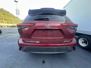 Toyota Highlander 2022 AWD XLE 4dr SUV