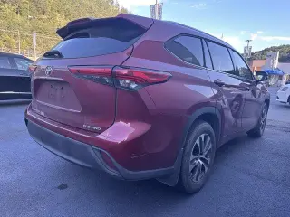 Toyota Highlander 2022 AWD XLE 4dr SUV