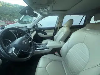 Toyota Highlander 2022 AWD XLE 4dr SUV