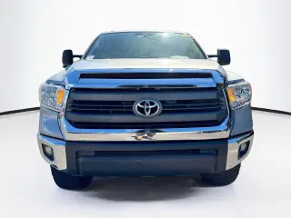 Toyota Tundra 2014 4x2 SR5 4dr CrewMax Cab Pickup SB (5.7L V8)