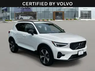 Volvo XC40 2026 AWD B5 Plus 4dr SUV