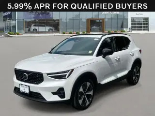 Volvo XC40 2026 AWD B5 Plus 4dr SUV