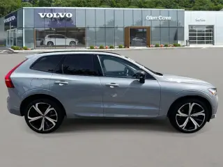 Volvo XC60 2024 AWD B5 Ultimate Tema Oscuro 4p SUV