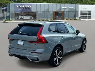 Volvo XC60 2024 AWD B5 Ultimate Tema Oscuro 4p SUV