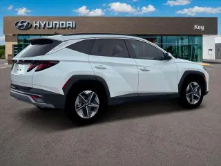 Hyundai TUCSON 2026 SEL 4dr SUV