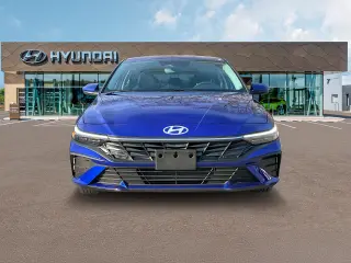 Hyundai ELANTRA 2024 SEL 4p Sedana