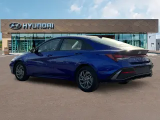 Hyundai ELANTRA 2024 SEL 4p Sedana