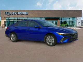 Hyundai ELANTRA 2024 SEL 4p Sedana