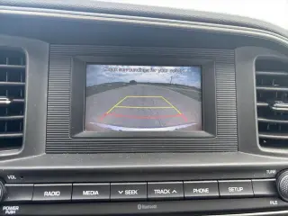 Hyundai ELANTRA 2020 SE 4p Sedana