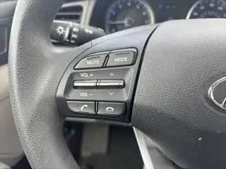 Hyundai ELANTRA 2020 SE 4p Sedana