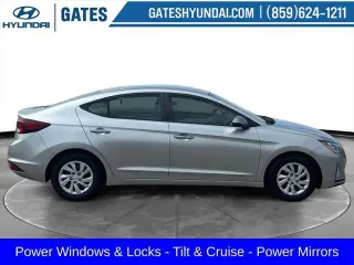 Hyundai ELANTRA 2020 SE 4p Sedana