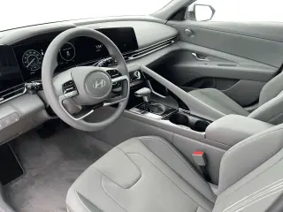 Hyundai ELANTRA Hybrid 2024 Azul 4p Sedán