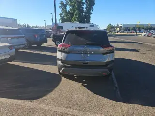 Nissan Rogue 2023 SV 4p Crossover