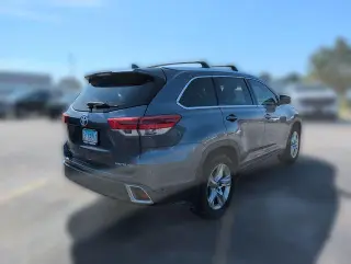 Toyota Highlander 2019 AWD Limited 4dr SUV