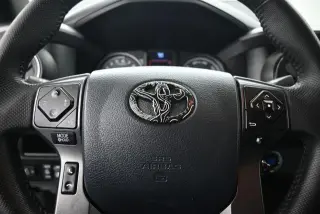 Toyota Tacoma 2017 4x2 TRD Sport 4p Cab Doble 5.0 ft SB