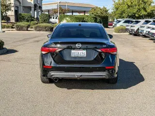 Nissan Sentra 2021 SR Sedán 4 puertas