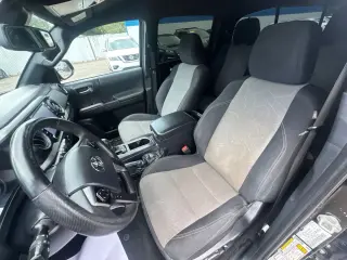Toyota Tacoma 2022 4x2 TRD Sport 4dr Cabina Doble Doble 5.0 ft SB