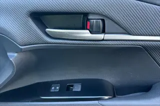 Toyota Camry 2025 SE 4p Sedan