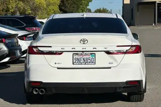 Toyota Camry 2025 SE 4p Sedan
