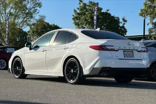 Toyota Camry 2025 SE 4p Sedan