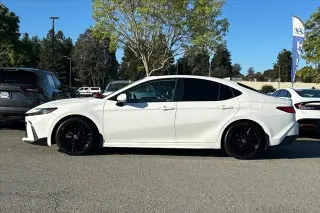 Toyota Camry 2025 SE 4p Sedan