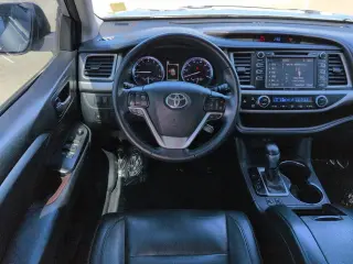 Toyota Highlander 2018 4x4 XLE SUV 4p.
