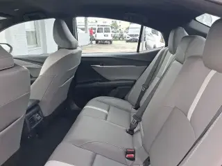 Toyota Camry 2026 SE 4dr Sedan