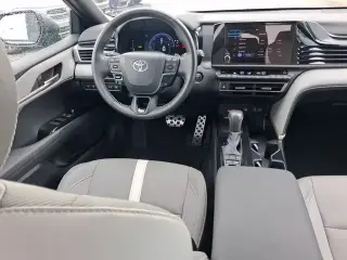 Toyota Camry 2026 SE 4dr Sedan