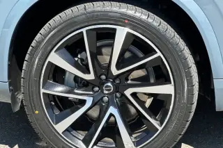 Volvo XC90 2020 AWD T6 Momentum 6-Pasajeros 4p SUV