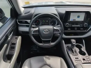 Toyota Highlander 2024 AWD LE 4p SUV