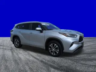Toyota Highlander 2024 AWD LE 4p SUV