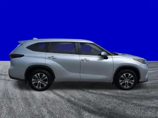 Toyota Highlander 2024 AWD LE 4p SUV
