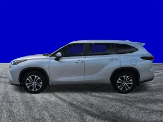 Toyota Highlander 2024 AWD LE 4p SUV